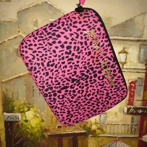 Betsey Johnson Leopard Print Laptop Case